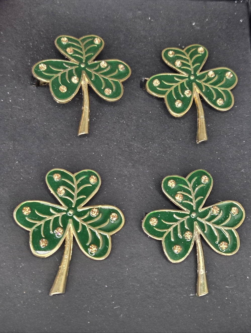 Cupcakes And Cashmere‎ Green Clover Shamrock Napkin Rings